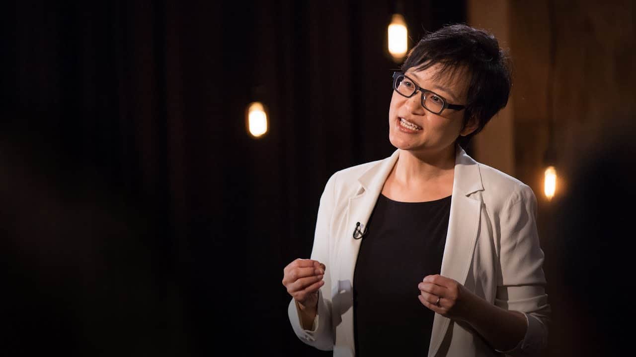 【TED演講逐字稿精選】 如何做出艱難選擇? How to make hard choices | Ruth Chang